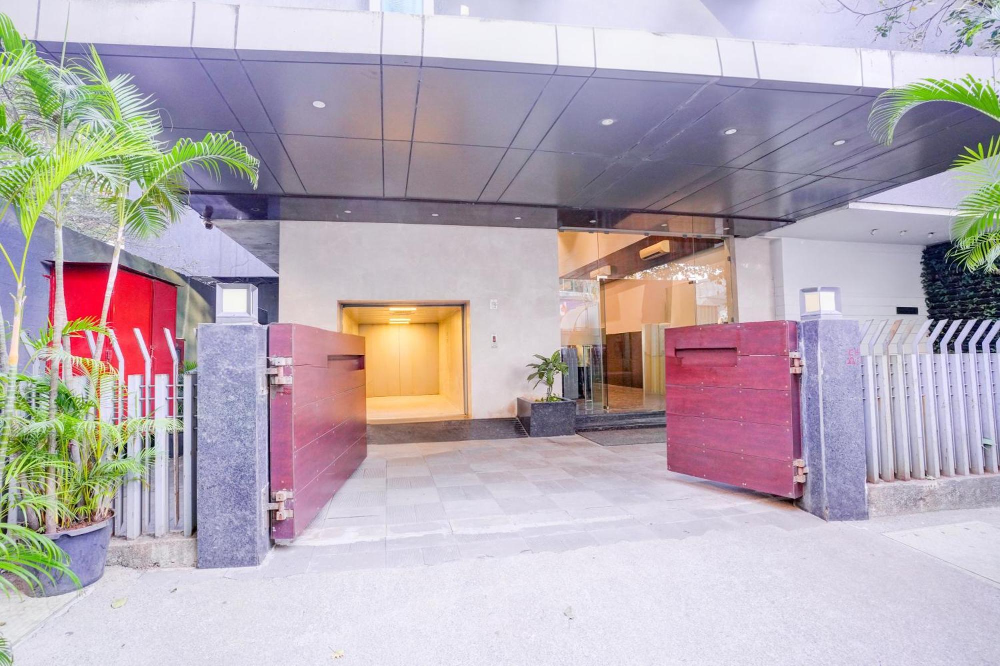 Super Townhouse Oak Times Square Le Western Bombay Exterior foto