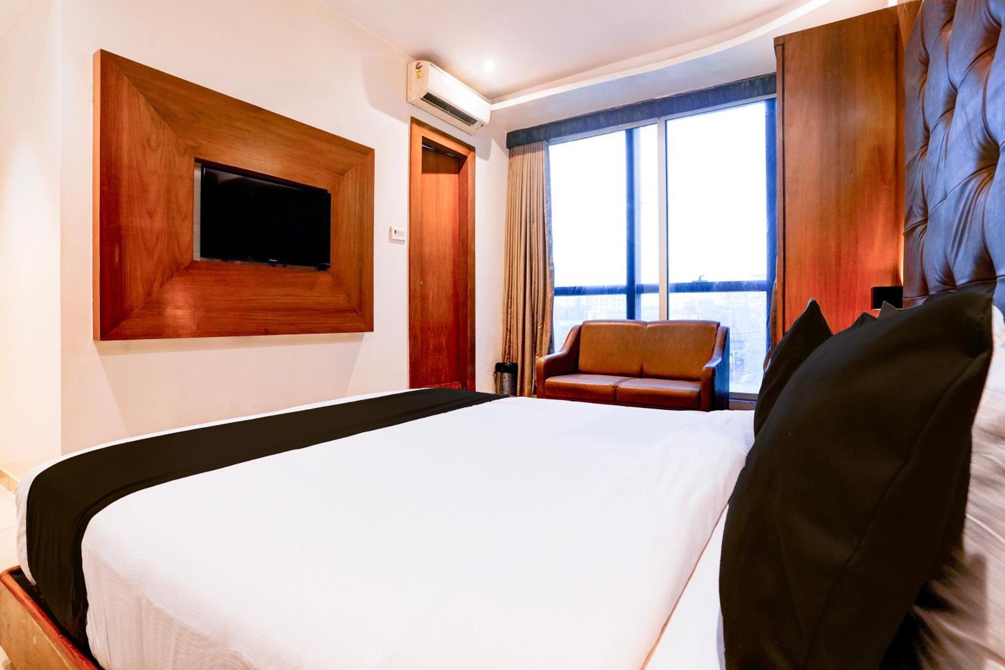 Super Townhouse Oak Times Square Le Western Bombay Exterior foto